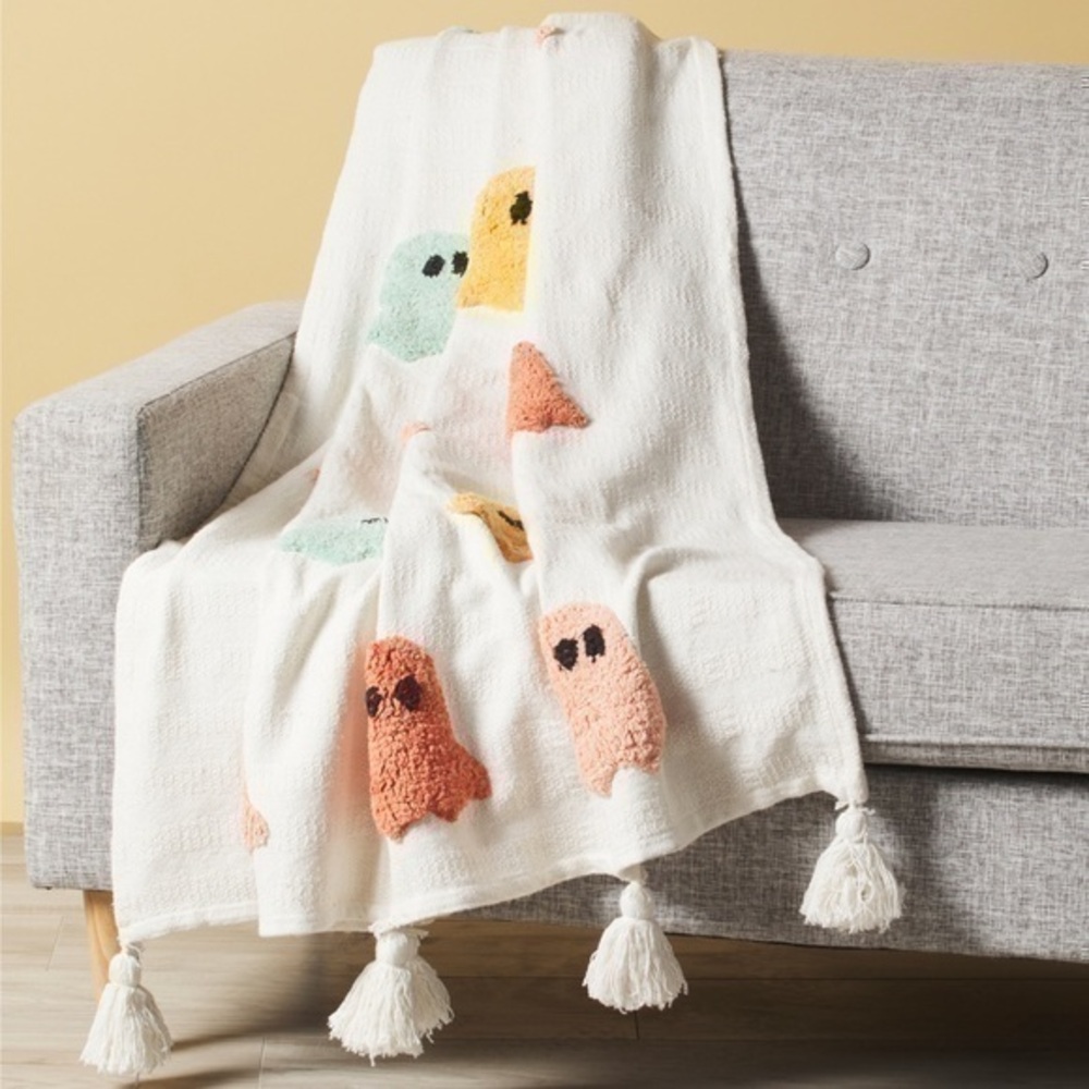 👻 NWT Rachel Zoe Pastel Rainbow Ghost Throw Blanket with Tassels 👻